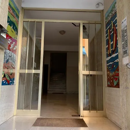 Appartement House Sunflower By World