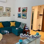 House Sunflower By World Lejlighed Arenzano