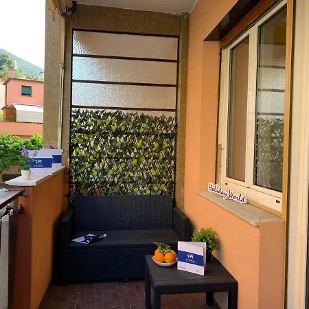 House Sunflower By World Apartman *
