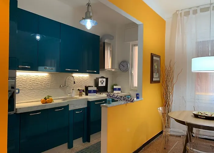 House Sunflower By World דירה