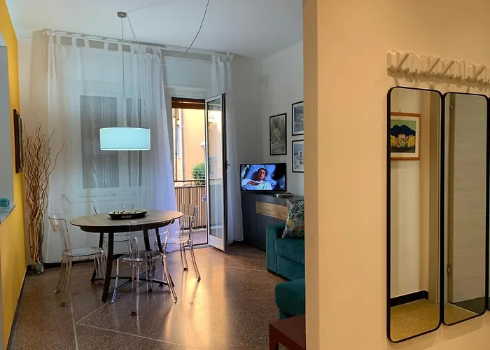 House Sunflower By World ארנצאנו